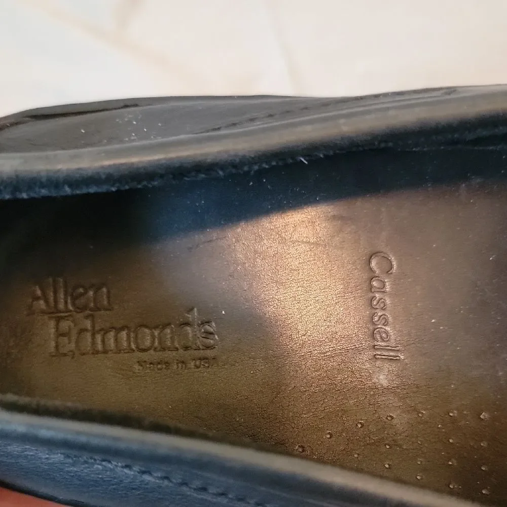 Allen Edmonds 9 D Cassel Black Leather Loafers Sleek Design